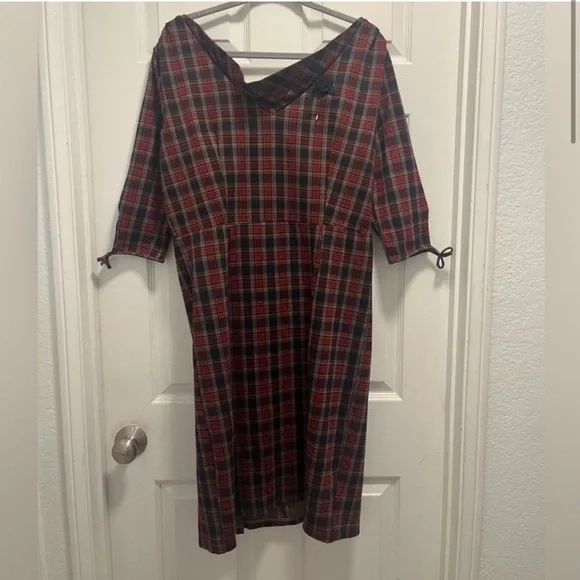 Unique Vintage Red Plaid Carmen
Half Sleeve Wiggle Dress Mad Men 2XL - NWT - Picture 2 of 15